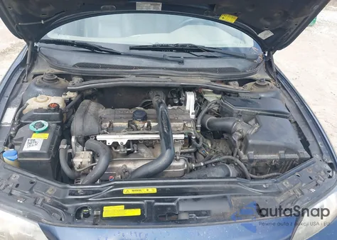 2002 Volvo V70 T5 из США, поврежденный, VIN YV1SW53D921172912